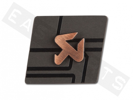 Pin's AKRAPOVIC logo cuivre